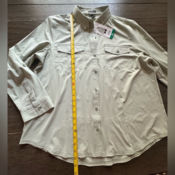 Eddie Bauer Women's Olive Button Down Shirt - Picture 14 of 15